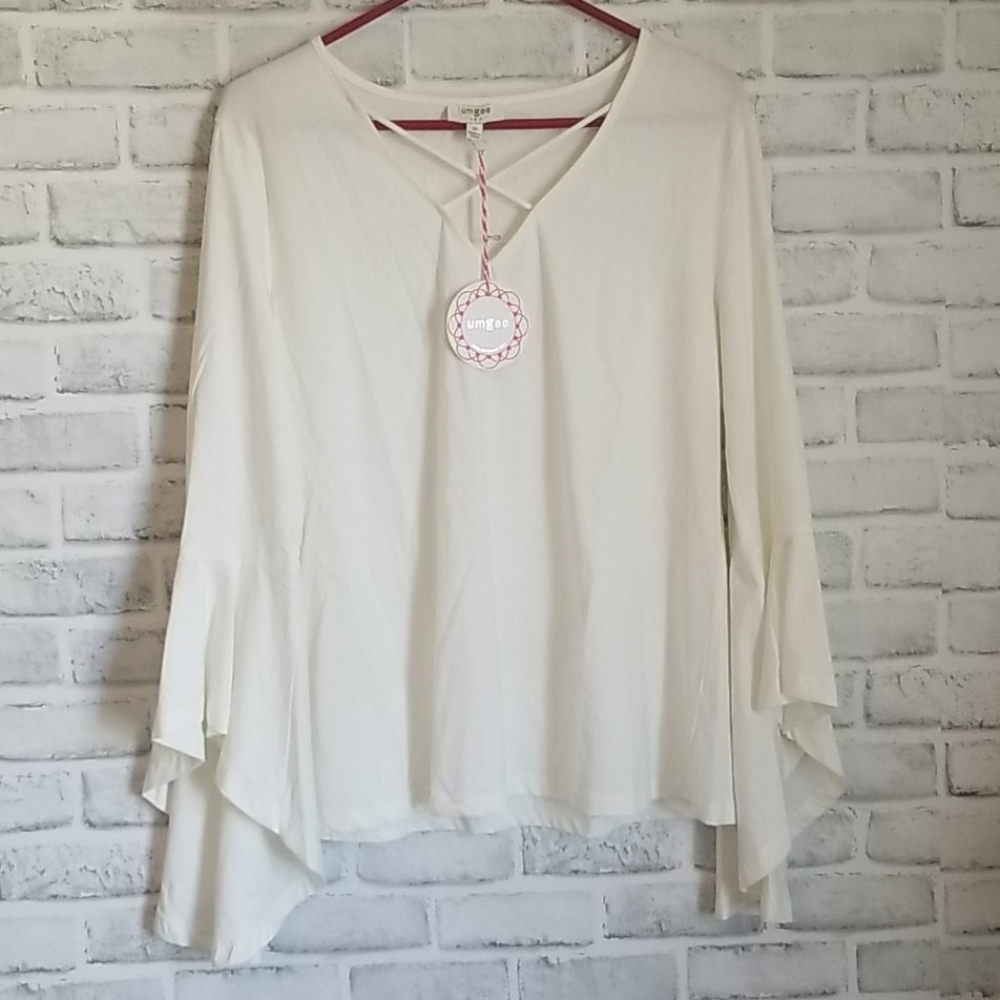 White 3/4" flared sleeve blouse sz m